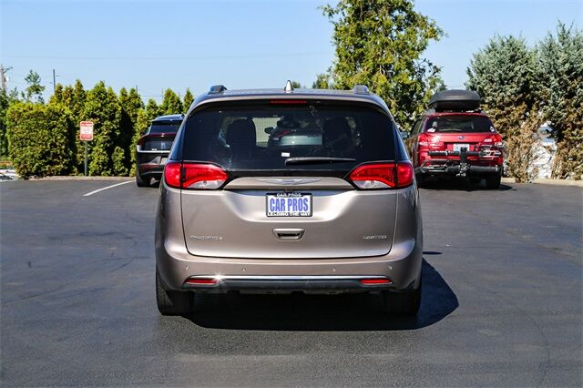 2018 Chrysler Pacifica Limited Tacoma WA