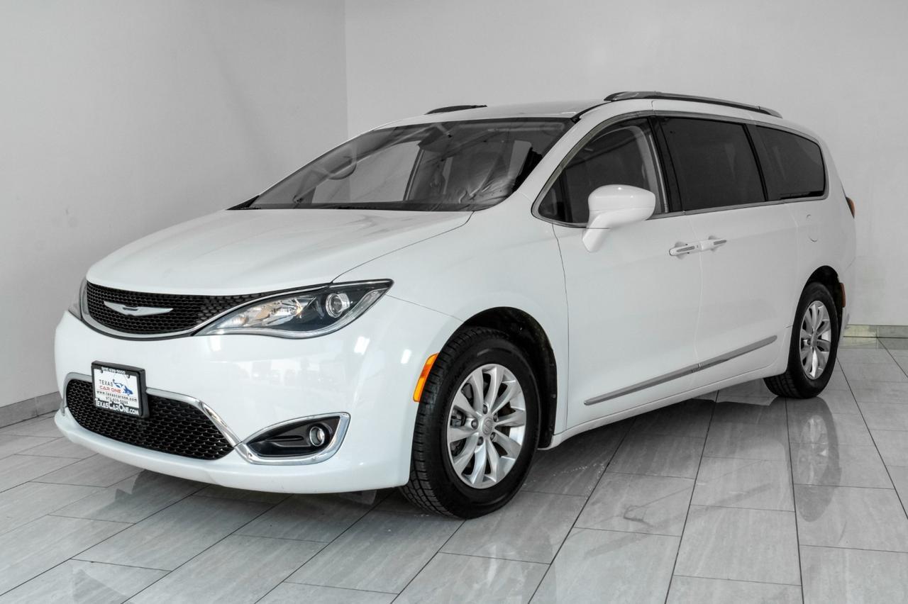 2018 Chrysler Pacifica TOURING L BLIND SPOT ASSIST LEATHER HEATED SEATS REAR CAMERA KEYLESS START BLUETOOTH Carrollton TX