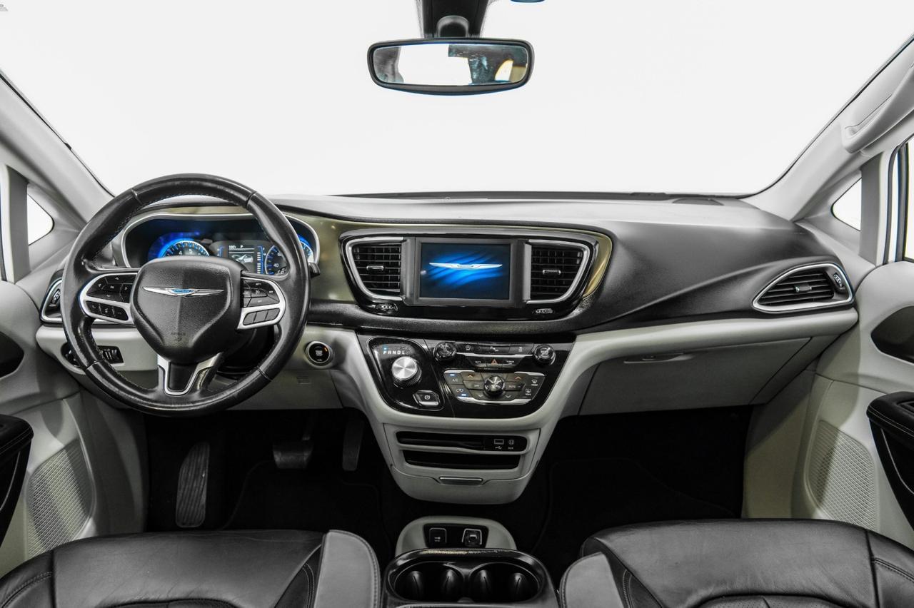 2018 Chrysler Pacifica TOURING L BLIND SPOT ASSIST LEATHER HEATED SEATS REAR CAMERA KEYLESS START BLUETOOTH Carrollton TX