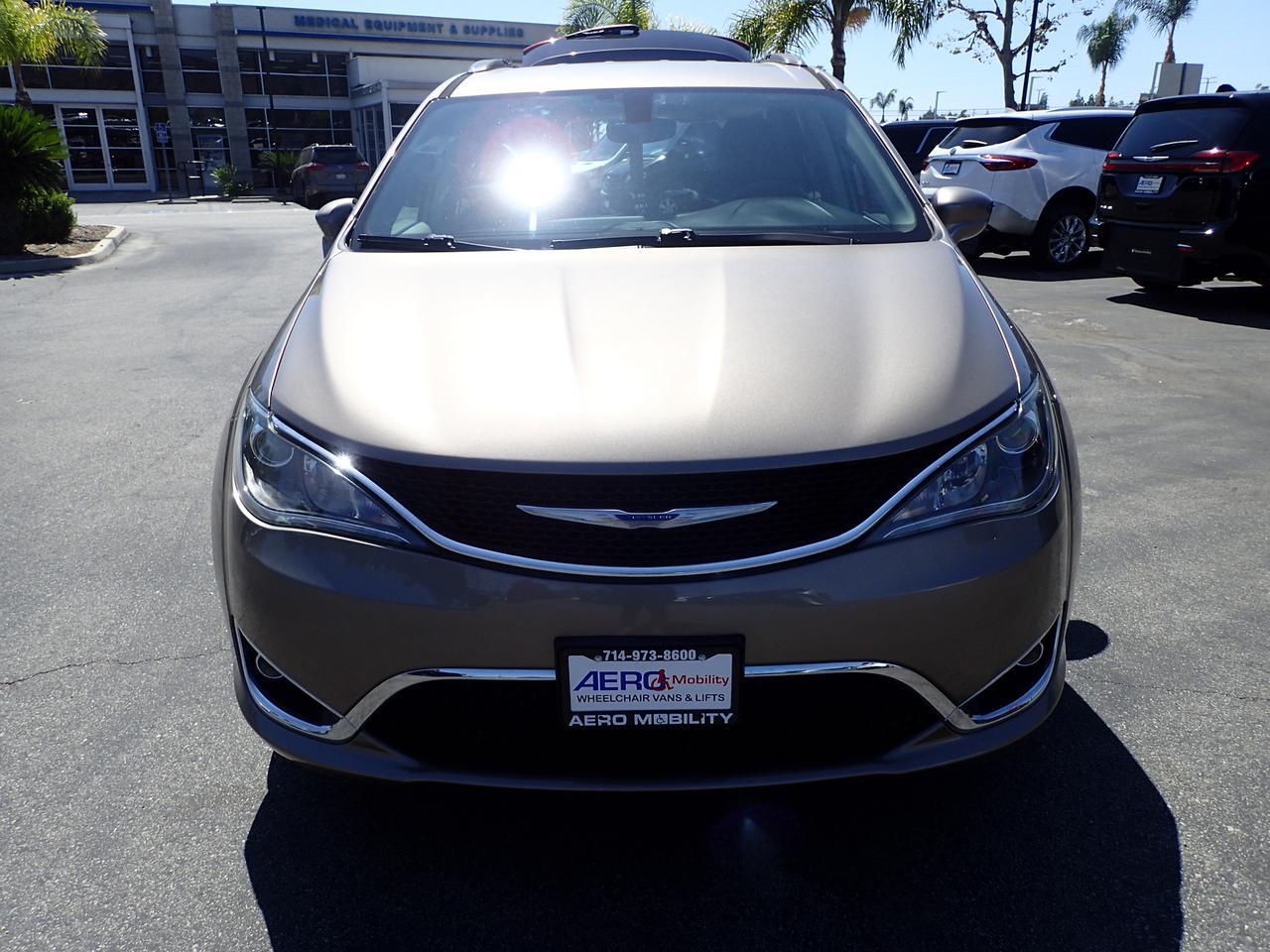 2018 Chrysler Pacifica Touring L Anaheim CA