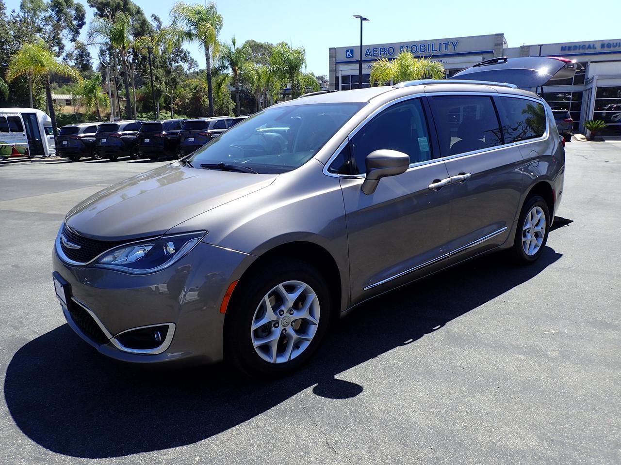 2018 Chrysler Pacifica Touring L Anaheim CA