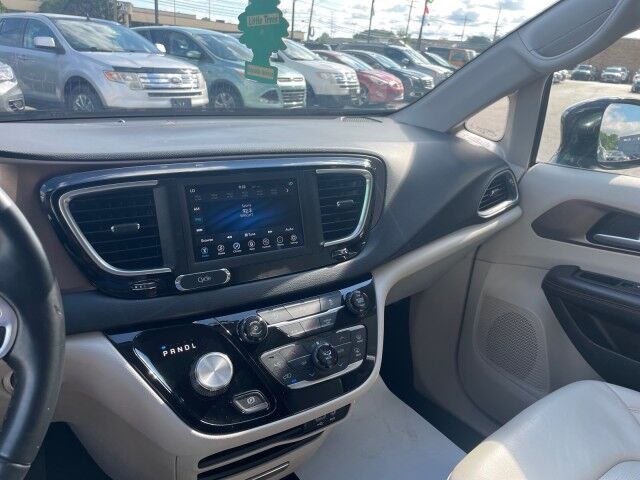 2018 Chrysler Pacifica Touring L Cleveland OH