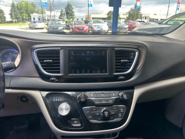 2018 Chrysler Pacifica Touring L Cleveland OH