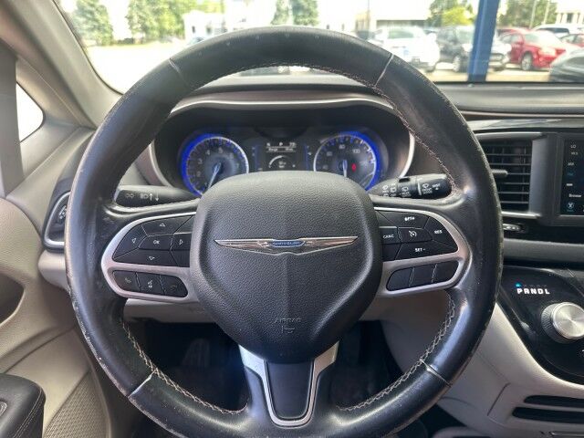 2018 Chrysler Pacifica Touring L Cleveland OH