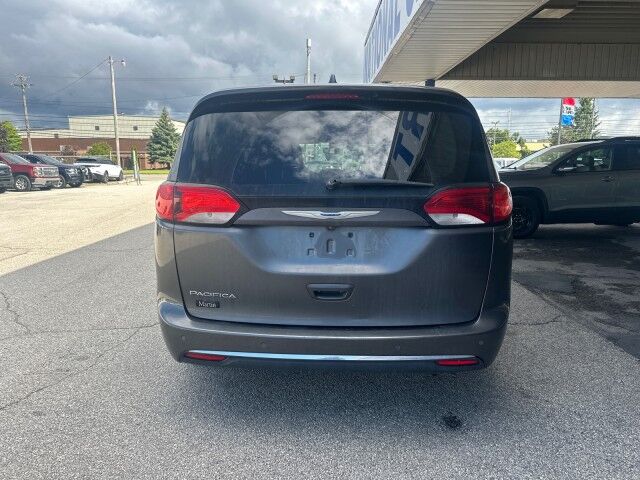 2018 Chrysler Pacifica Touring L Cleveland OH