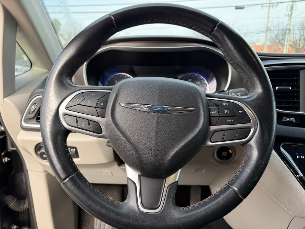 2018 Chrysler Pacifica Touring L Crestwood KY