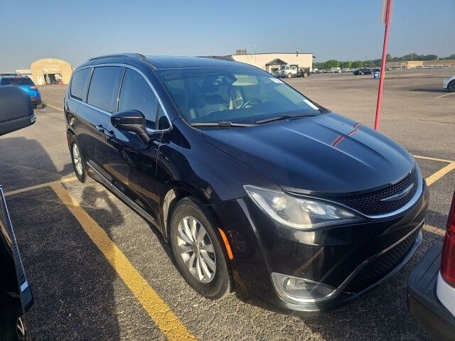 Certified 2018 Chrysler Pacifica Touring L Plus with VIN 2C4RC1EG5JR354999 for sale in Burnet, TX