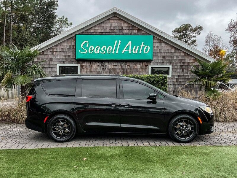 2018 Chrysler Pacifica Touring L Plus