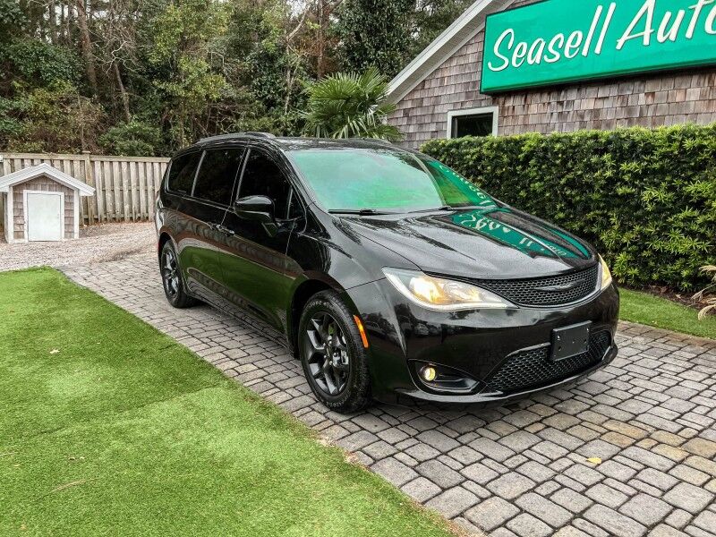 2018 Chrysler Pacifica Touring L Plus