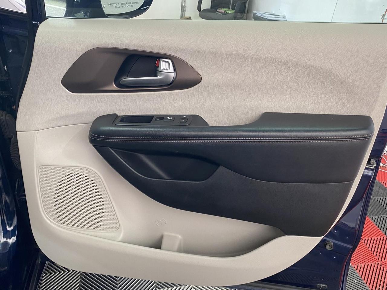 2018 Chrysler Pacifica Touring L Richmond Hill NY