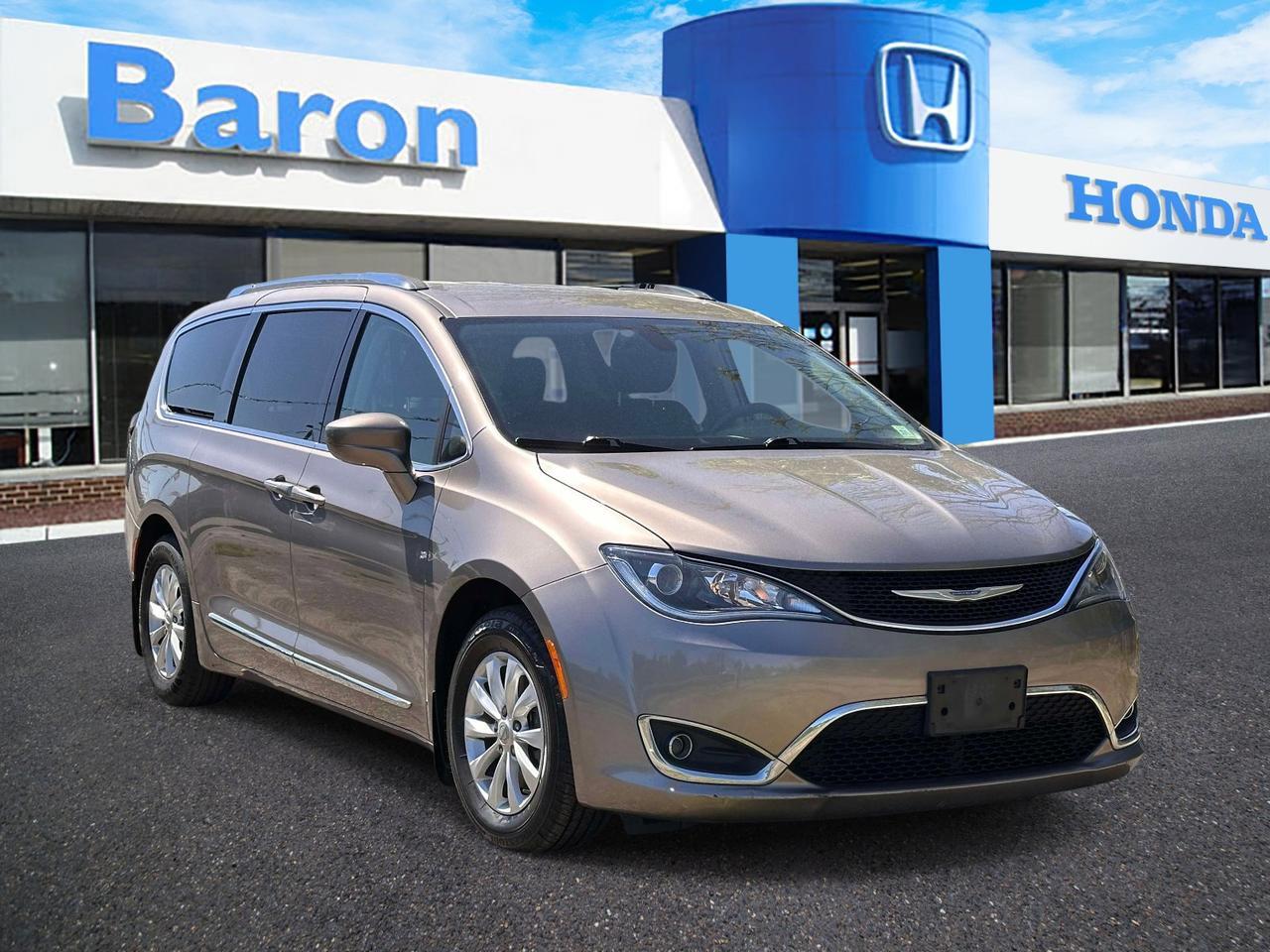 2018 Chrysler Pacifica Touring L