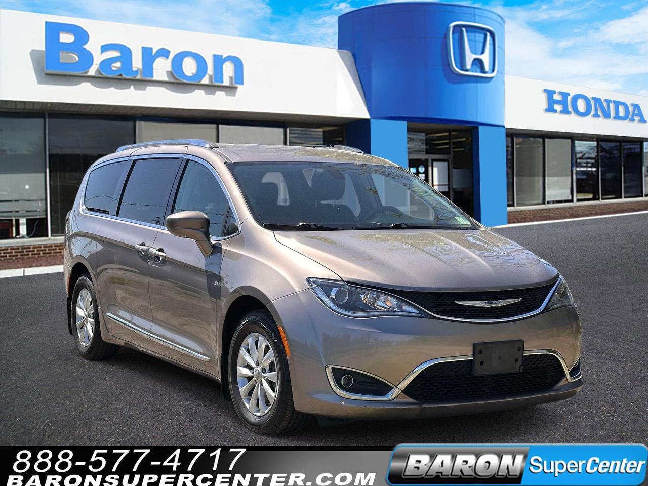 2018 Chrysler Pacifica Touring L