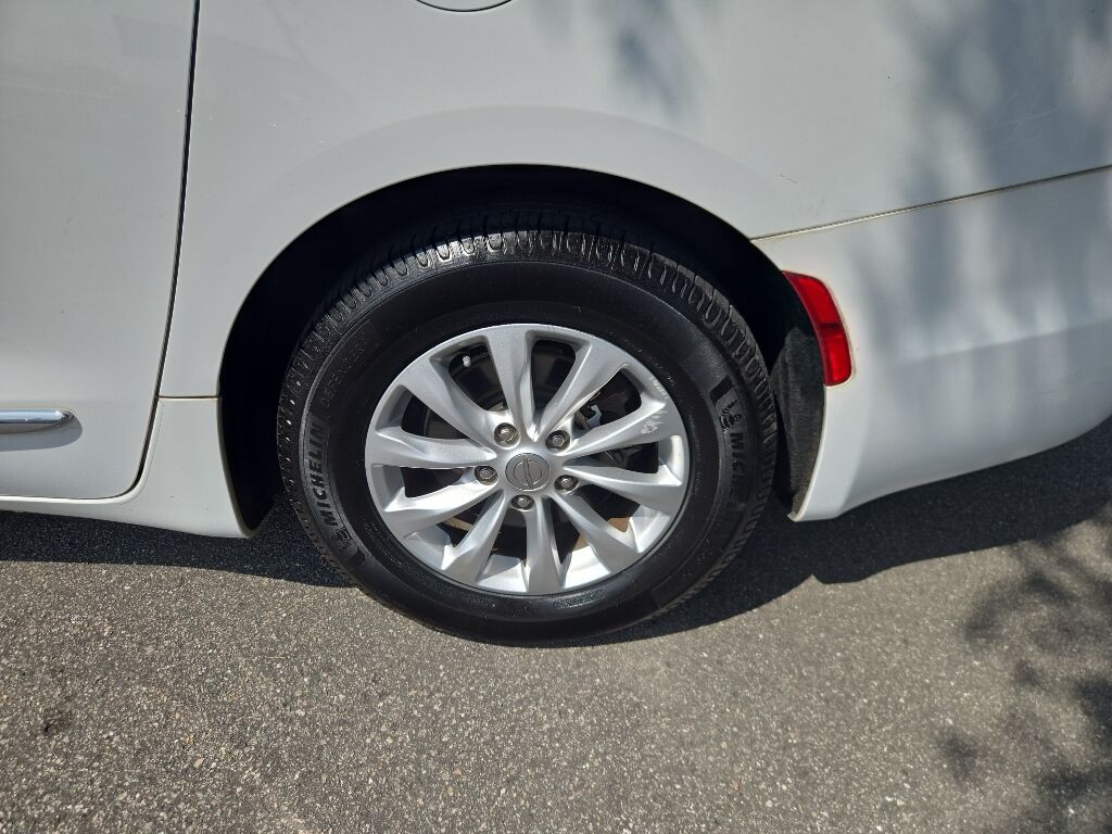 2018 Chrysler Pacifica Touring L Wilmington NC