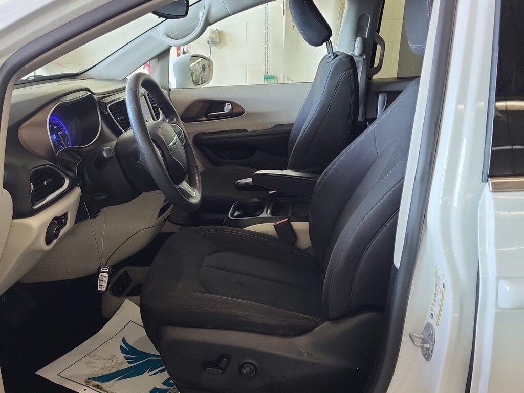 2018 Chrysler Pacifica Touring Plus Akron OH