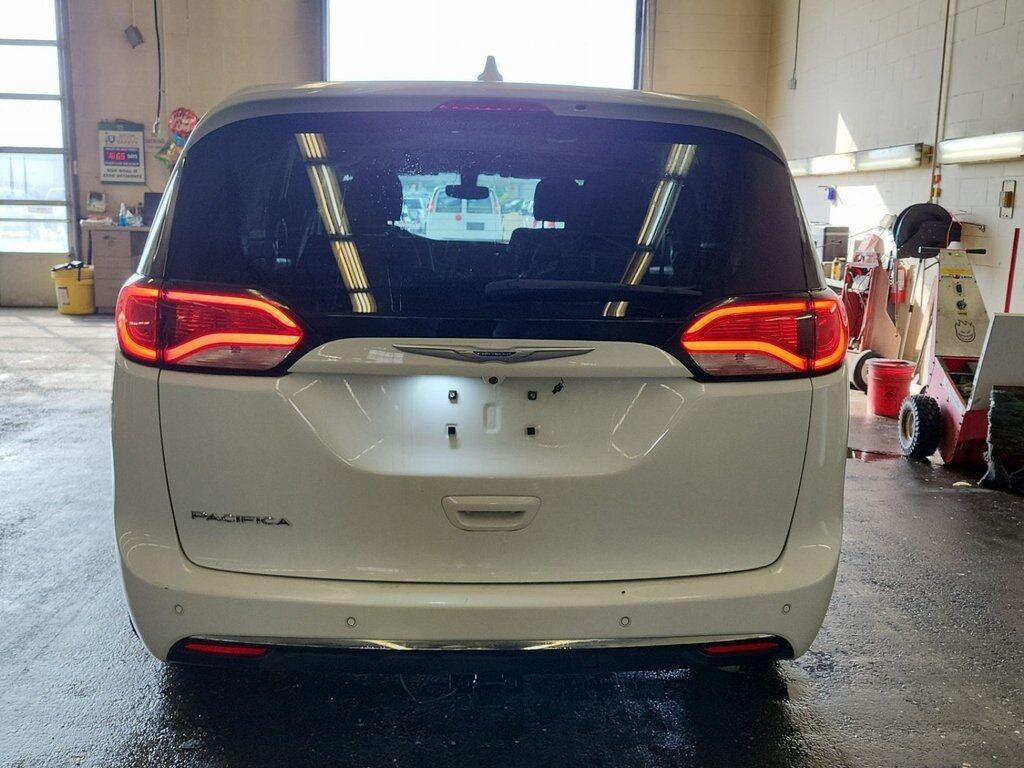2018 Chrysler Pacifica Touring Plus Akron OH