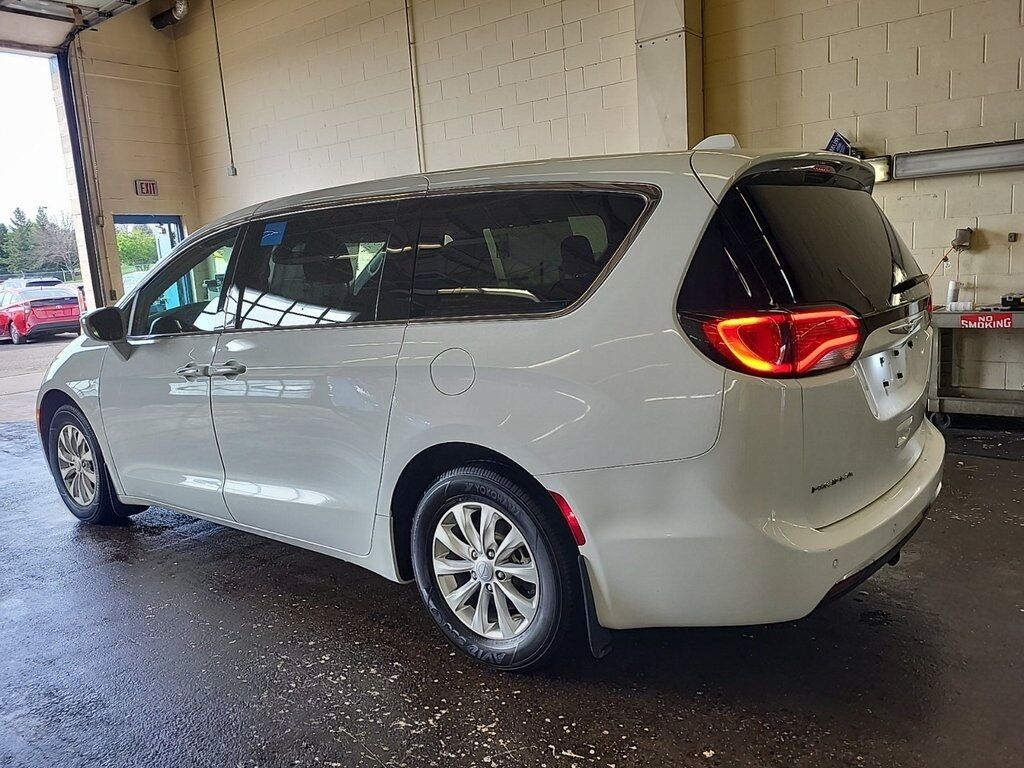 2018 Chrysler Pacifica Touring Plus Akron OH