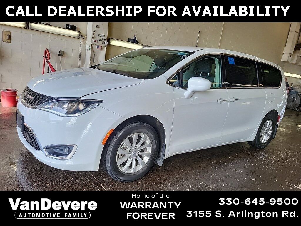 2018 Chrysler Pacifica Touring Plus Akron OH