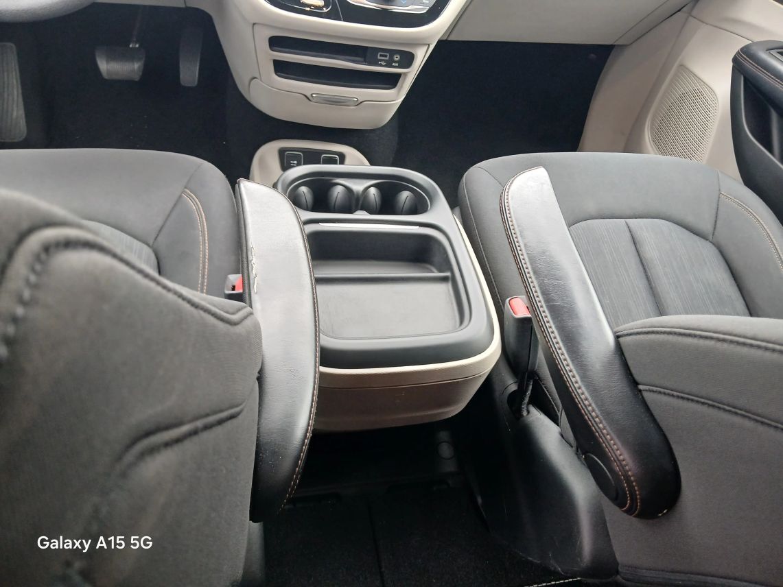 2018 Chrysler Pacifica Touring Plus Minivan 4D Maitland FL