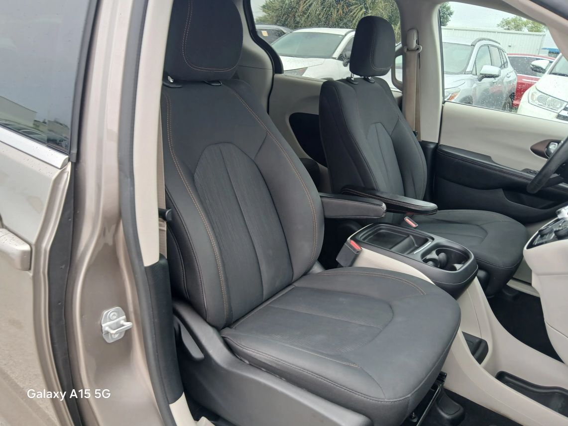 2018 Chrysler Pacifica Touring Plus Minivan 4D Maitland FL