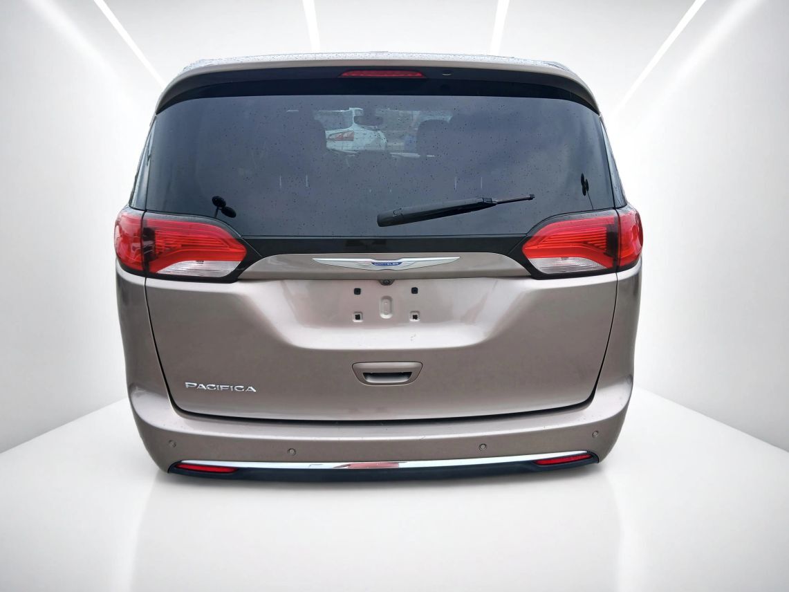 2018 Chrysler Pacifica Touring Plus Minivan 4D Maitland FL