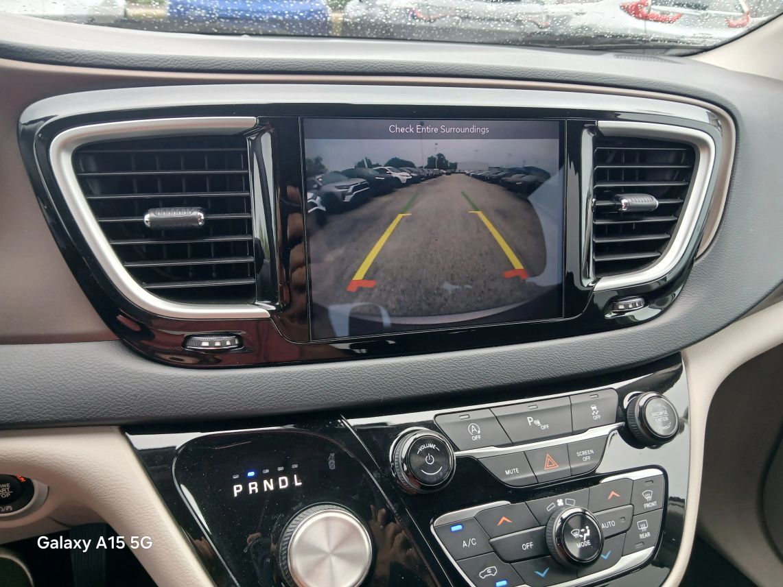 2018 Chrysler Pacifica Touring Plus Minivan 4D Maitland FL