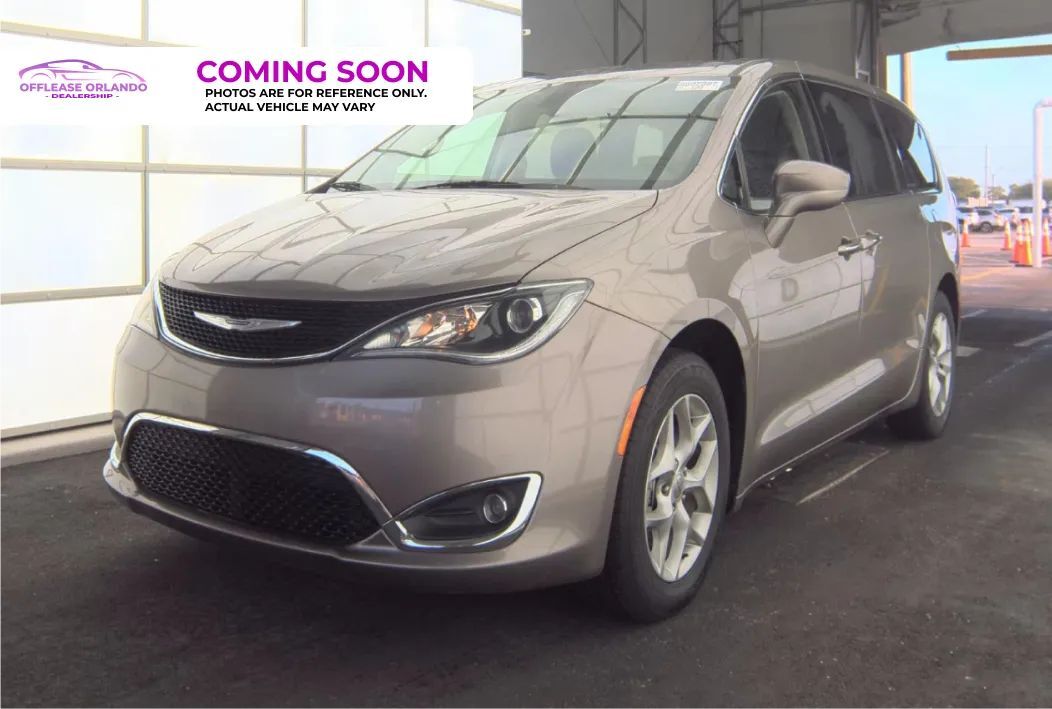 2018 Chrysler Pacifica Touring Plus Minivan 4D