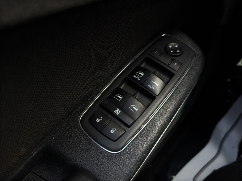 2018 DODGE CHARGER SXT Columbus OH