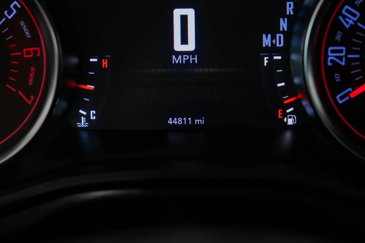 2018 Dodge Challenger R/T 5.7L HEMI AUTOMATIC NAVIGATION REAR CAMERA KEYLESS START BLU Carrollton TX