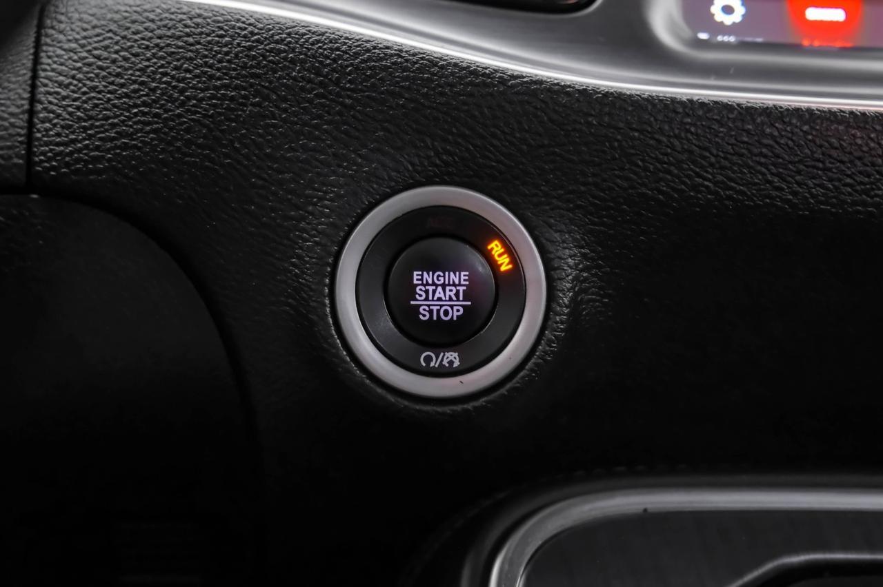 2018 Dodge Challenger R/T 5.7L HEMI AUTOMATIC NAVIGATION REAR CAMERA KEYLESS START BLU Carrollton TX