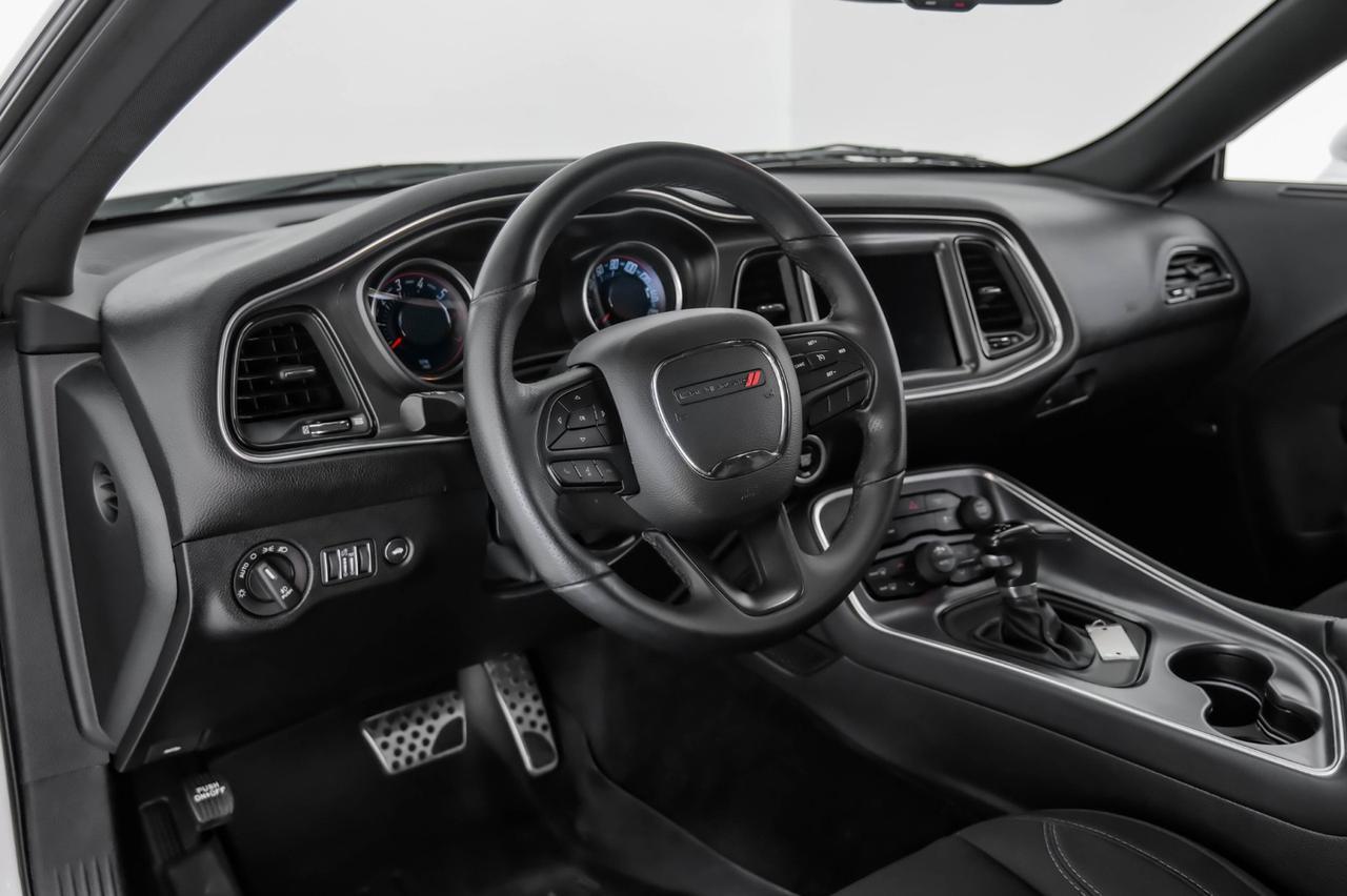2018 Dodge Challenger R/T 5.7L HEMI AUTOMATIC NAVIGATION REAR CAMERA KEYLESS START BLU Carrollton TX