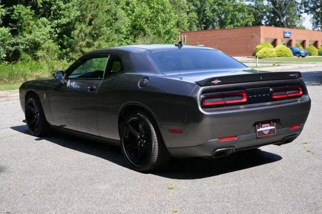 2018 Dodge Challenger SRT Hellcat / Supercharged V8 / Satin Hood! High Point NC