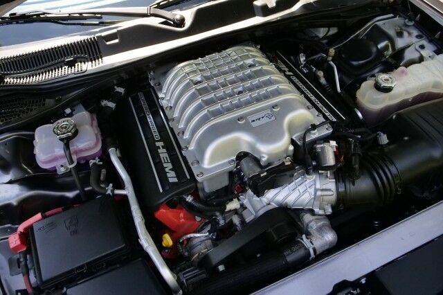 2018 Dodge Challenger SRT Hellcat / Supercharged V8 / Satin Hood! High Point NC
