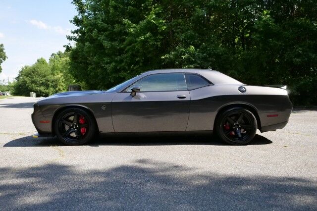 2018 Dodge Challenger SRT Hellcat / Supercharged V8 / Satin Hood! High Point NC