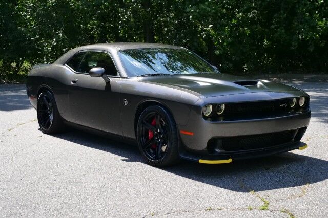 2018 Dodge Challenger SRT Hellcat / Supercharged V8 / Satin Hood! High Point NC