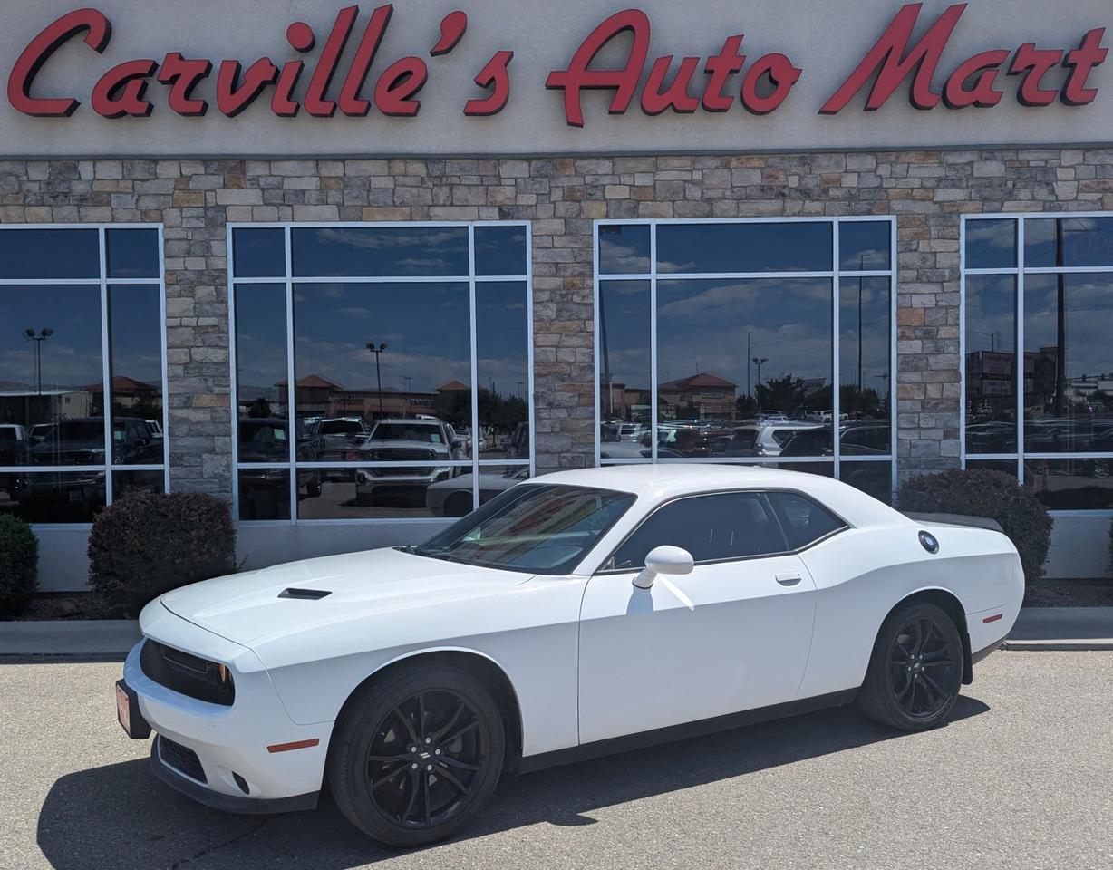 2018 Dodge Challenger SXT's photo