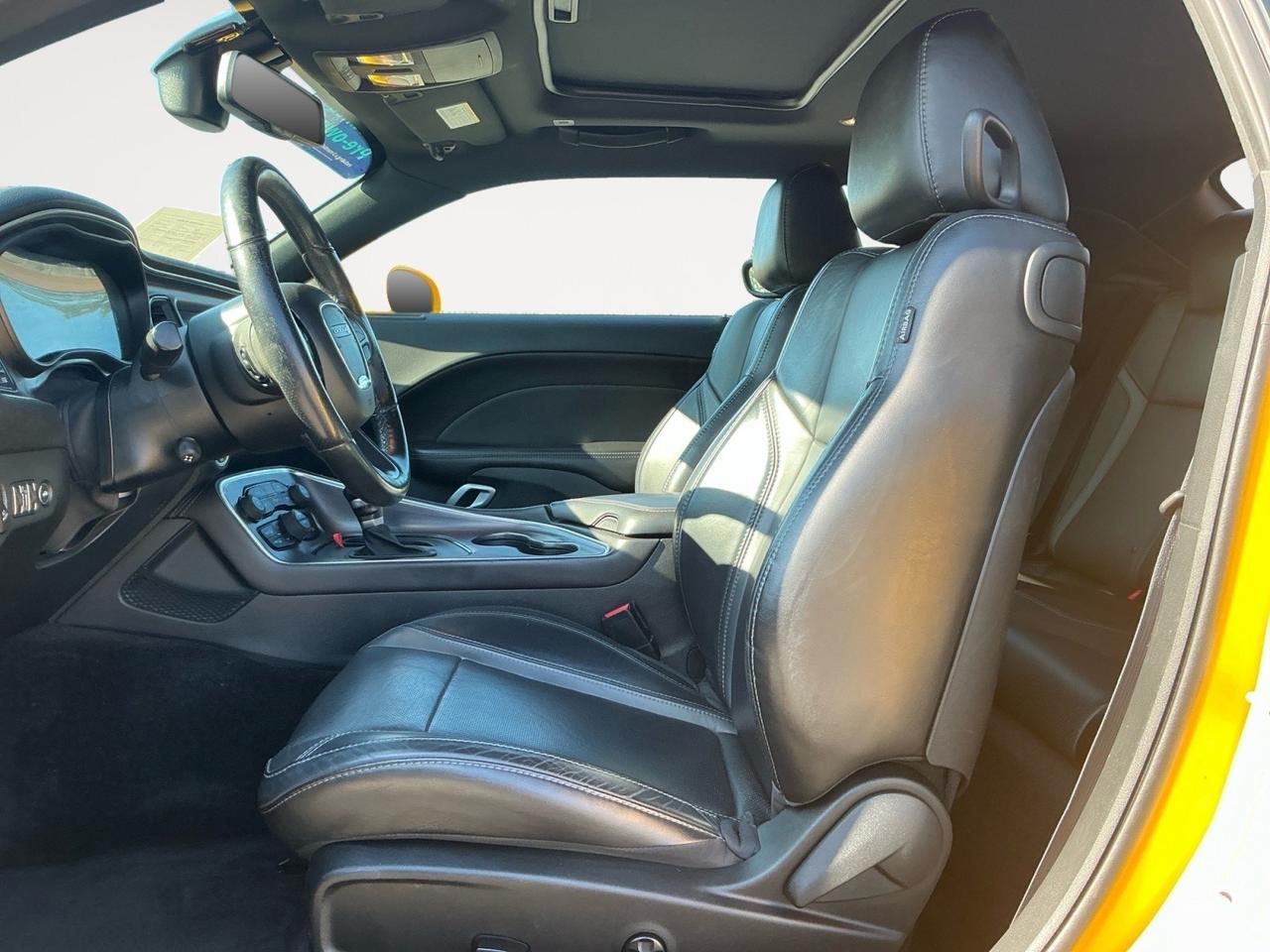 2018 Dodge Challenger SXT Plus, HEATED/VENTILATED SEATS, BLUETOOTH, ALPINE SPEAKERS, UNIVERSAL GARAGE DOOR OPENER, SUNROOF, BACKUP CAMERA, POWER/HEATED MIRRORS, SUNROOF, CLEAN CARFAX, LOW MILES, MAKE IT YOURS TODAY!