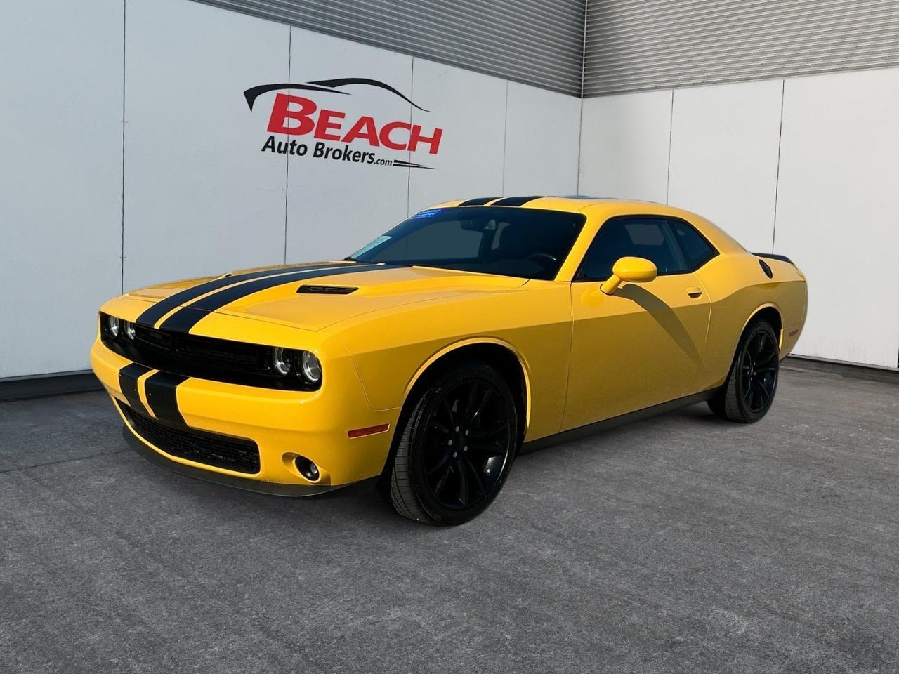 2018 Dodge Challenger SXT Plus, HEATED/VENTILATED SEATS, BLUETOOTH, ALPINE SPEAKERS, UNIVERSAL GARAGE DOOR OPENER, SUNROOF, BACKUP CAMERA, POWER/HEATED MIRRORS, SUNROOF, CLEAN CARFAX, LOW MILES, MAKE IT YOURS TODAY!