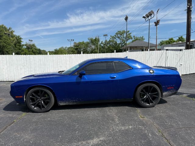 2018 Dodge Challenger SXT Plus's photo