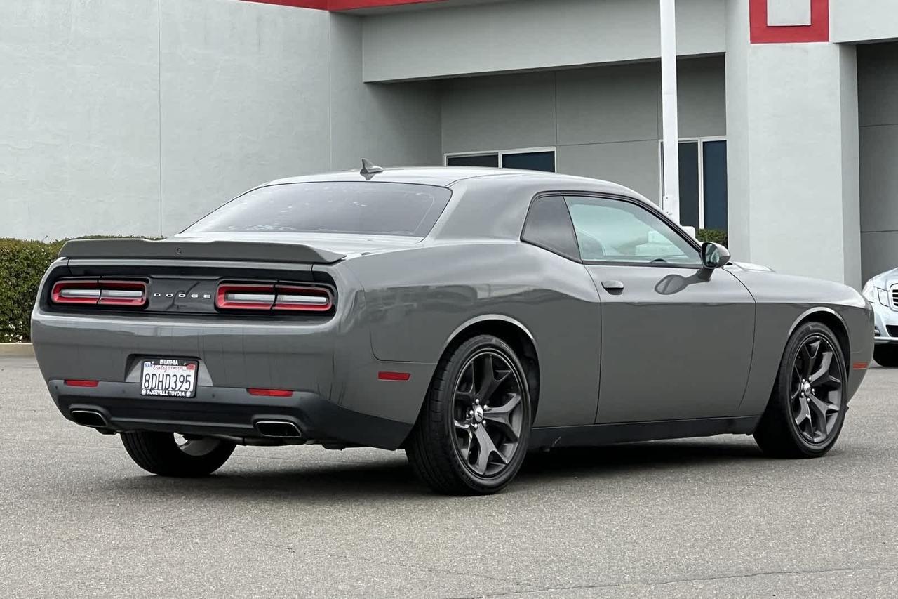 2018 Dodge Challenger SXT Plus
