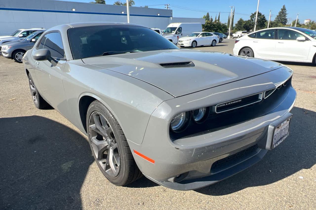 2018 Dodge Challenger SXT Plus