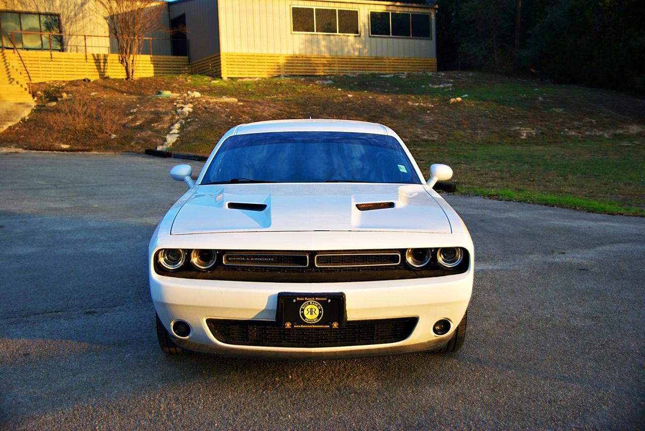2018 Dodge Challenger SXT Plus