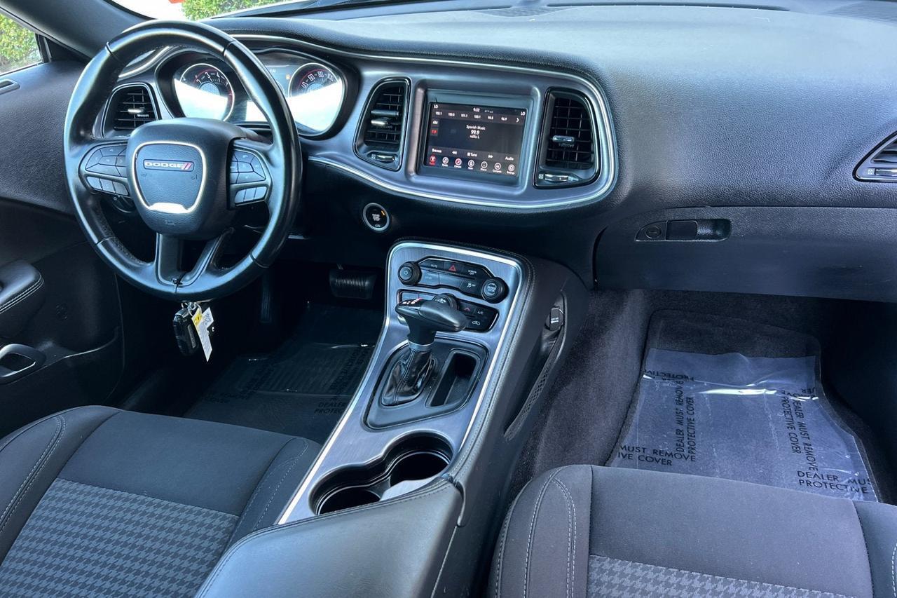 2018 Dodge Challenger SXT
