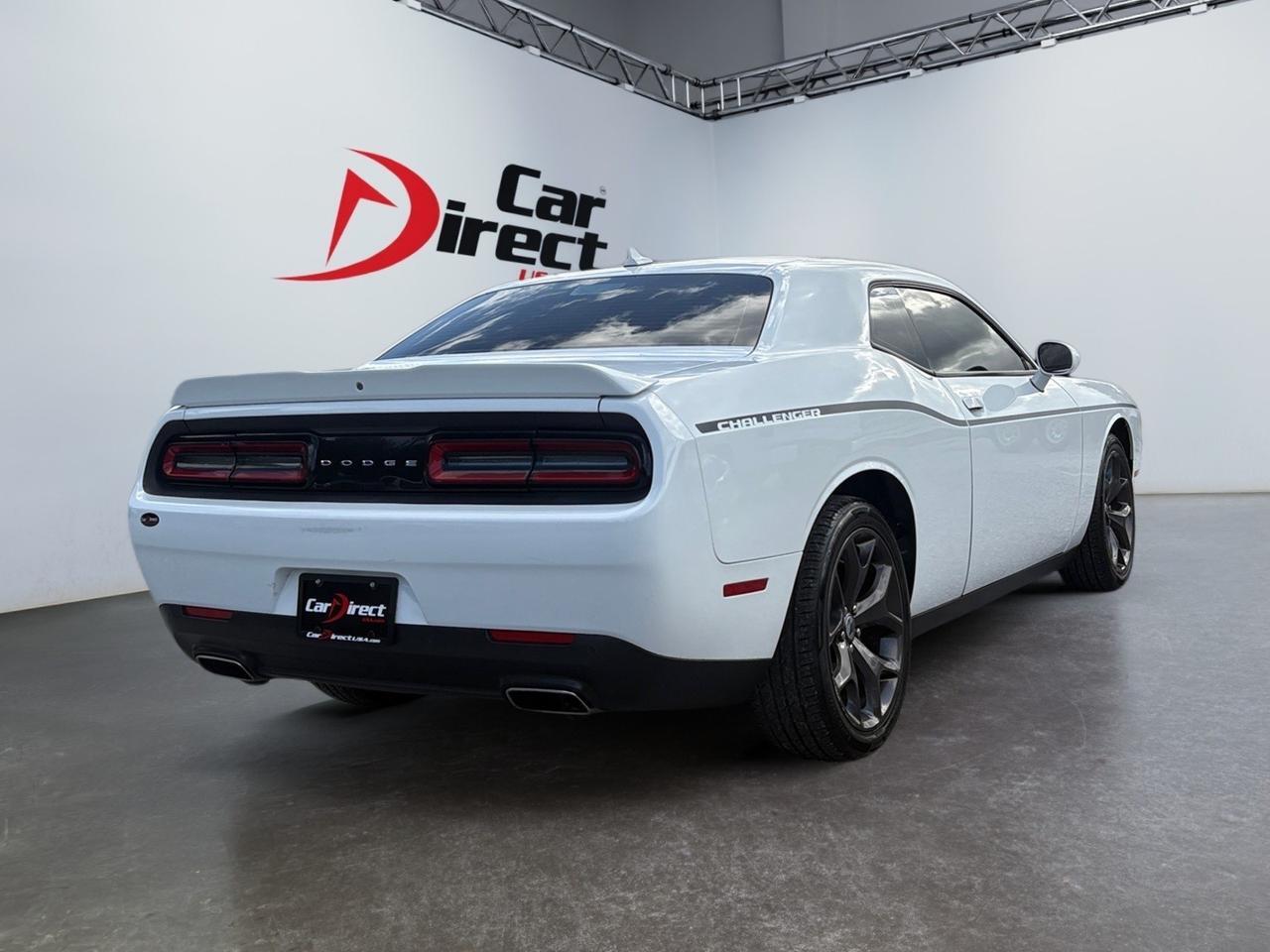 2018 Dodge Challenger SXT,BACKUP CAMERA, PARKING SENSORS, HEATED STEERING WHEEL & SEATS, SUNROOF, APPLE CARPLAY/ANDROID AUTO, BLIND SPOT ALERT, LOW MILEAGE, CLEAN CARFAX, CHALLENGE THE ROAD! Virginia Beach VA