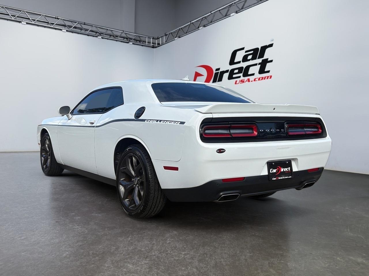2018 Dodge Challenger SXT,BACKUP CAMERA, PARKING SENSORS, HEATED STEERING WHEEL & SEATS, SUNROOF, APPLE CARPLAY/ANDROID AUTO, BLIND SPOT ALERT, LOW MILEAGE, CLEAN CARFAX, CHALLENGE THE ROAD! Virginia Beach VA