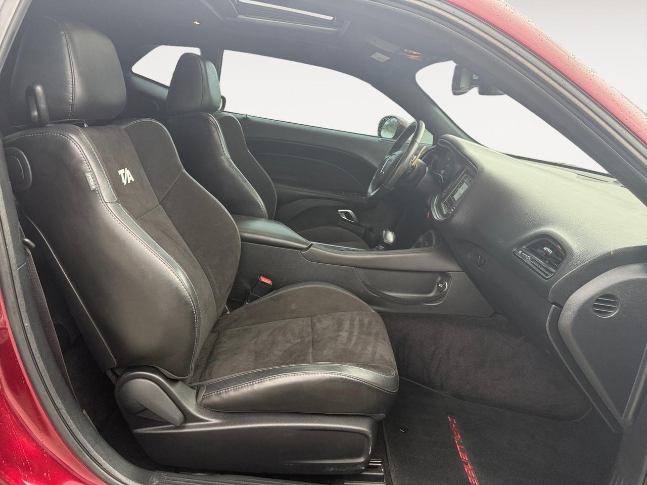 2018 Dodge Challenger T/A 392, HEATED AND VENTILATED SEATS, HEATED STEERING WHEEL, BACKUP CAMERA, APPLE CARPLAY/ANDROID AUTO, SUNROOF, UNIVERSAL GARAGE DOOR OPENER, NAVIGATION, PADDLE SHIFTERS,THIS CHALLENGER HAS ANYTHING YOU COULD EVER WANT MAKE IT YOUR TODAY! Norfolk VA