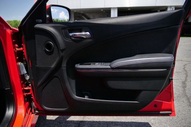 2018 Dodge Charger SRT Hellcat / Supercharged V8 / Ventilated Seats! High Point NC
