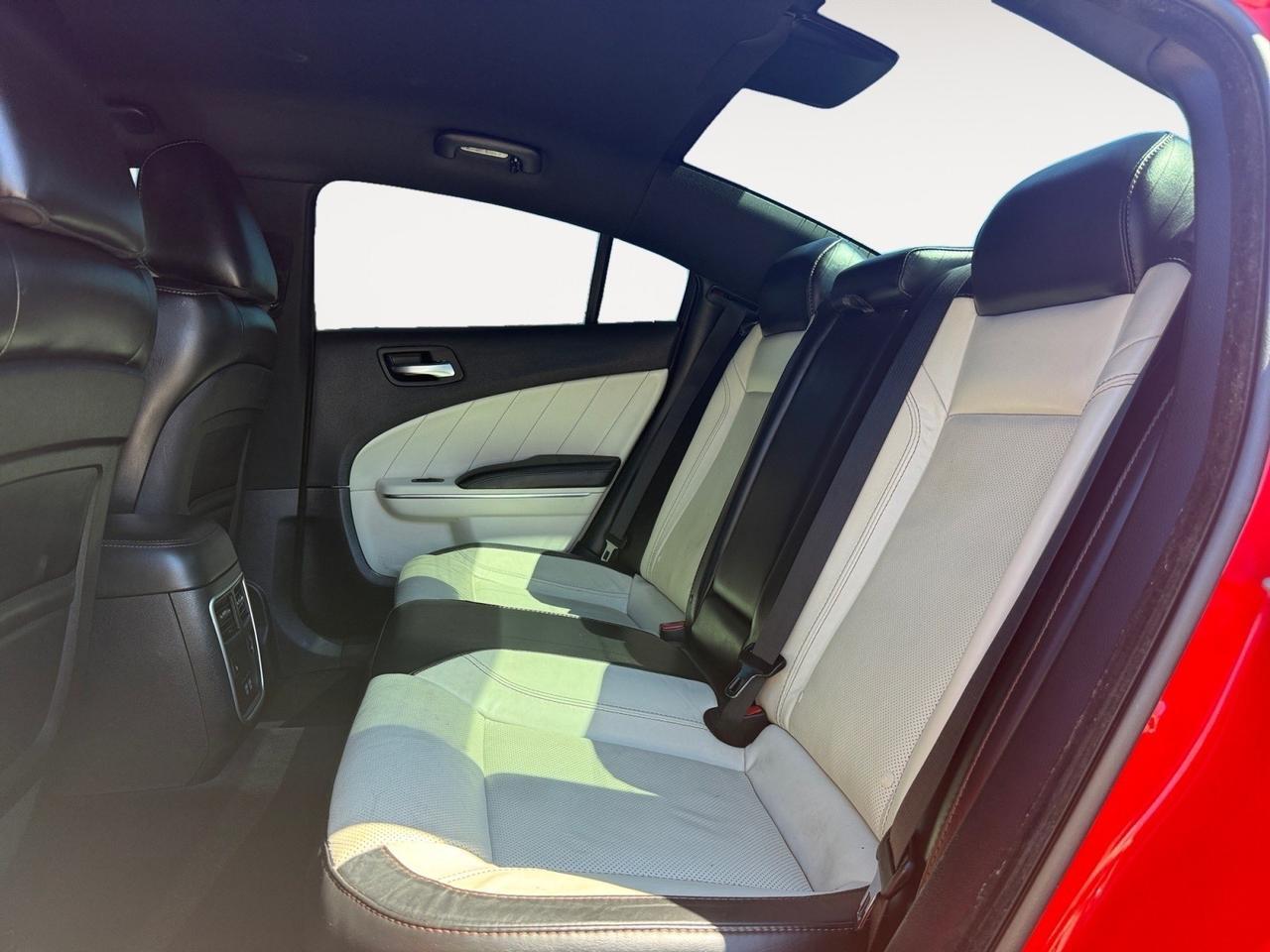 2018 Dodge Charger SXT Plus, APPLE CARPLAY/ANDROID AUTO, UNIVERSAL GARAGE DOOR OPENER, HEATED/VENTILATED SEATS, HEATED STEERING WHEEL, HEATED REAR SEATS, NAVIGATION, BACKUP CAMERA, REMOTE START, POWER/HEATED MIRRORS, CLEAN CARFAX, COME AND TEST DRIVE THIS DODGE CHARGER Norfolk VA