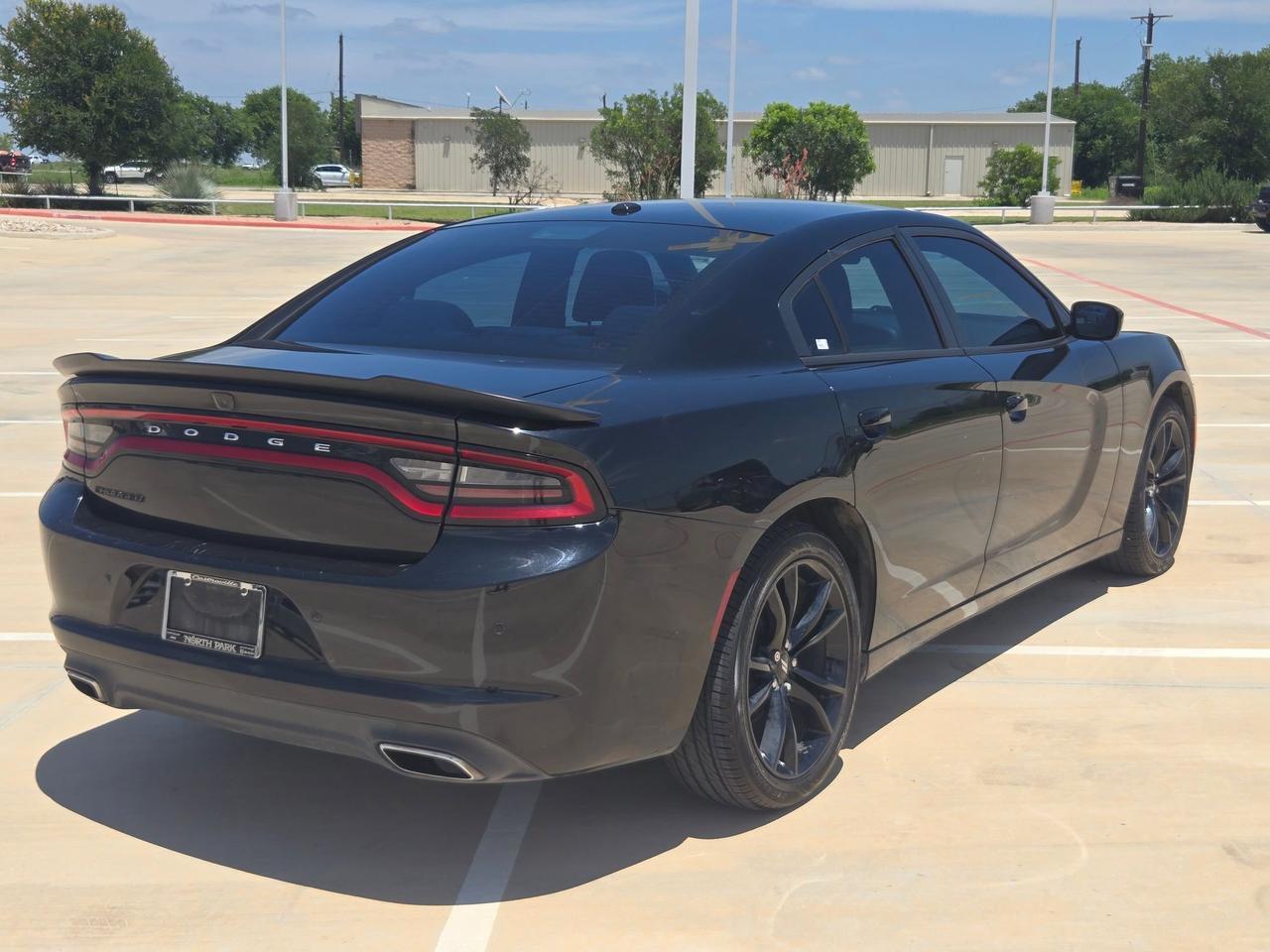 2018 Dodge Charger SXT