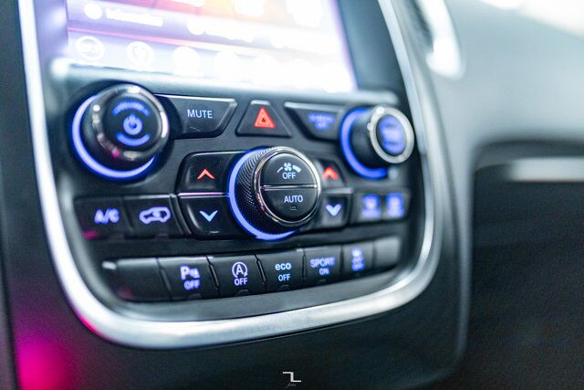 2018 Dodge Durango AWD Citadel Leather Roof Nav BCam Red Deer AB 2018 Dodge Durango AWD Citadel Leather Roof Nav BCam Red Deer AB