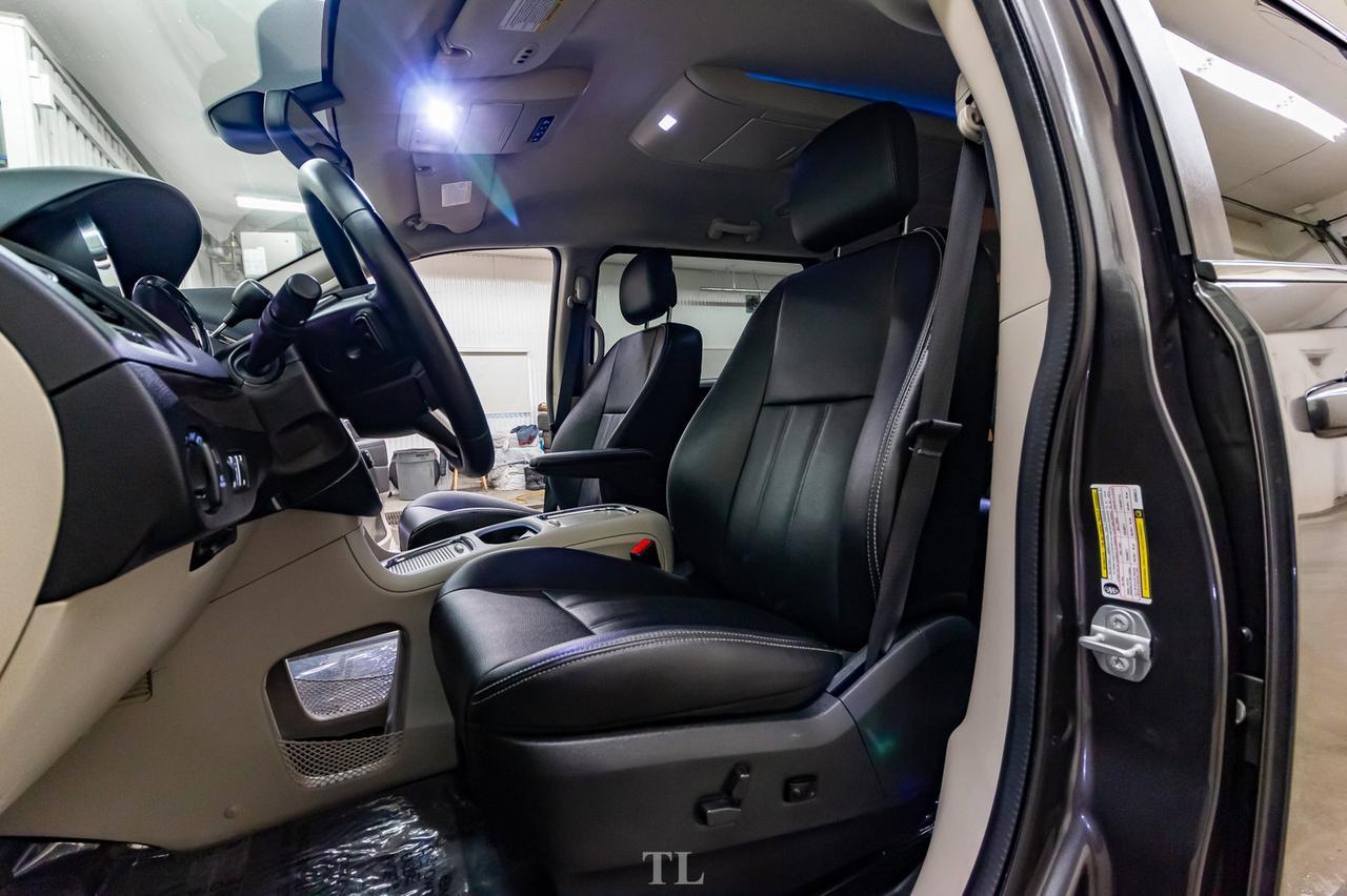 2018 Dodge Grand Caravan Crew Plus Leather Nav BCam Red Deer AB